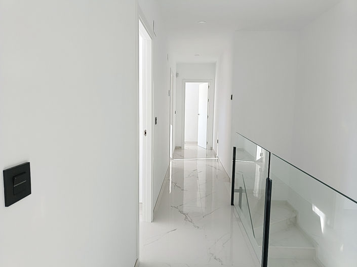 Image No.21-6 Bed Villa for sale