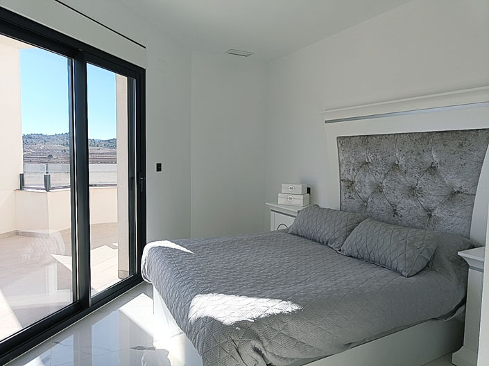 Image No.33-6 Bed Villa for sale