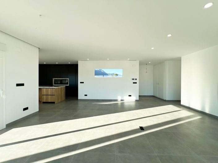 Image No.18-3 Bed Villa for sale