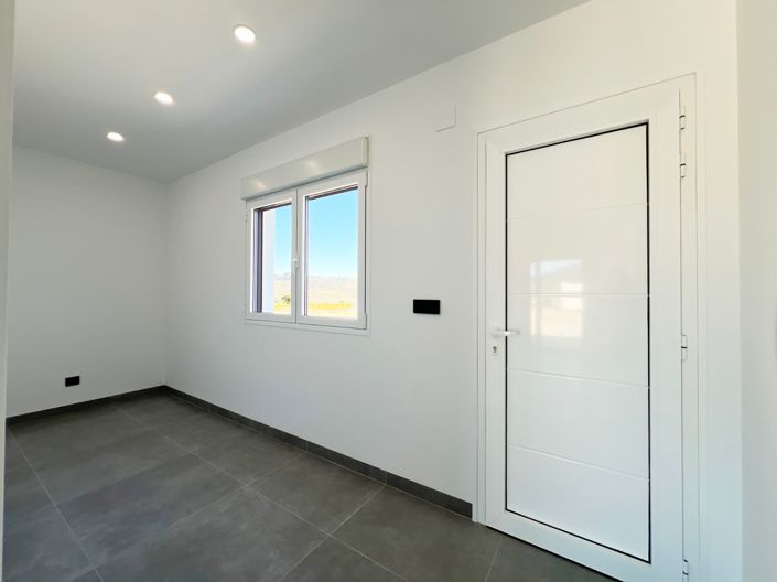 Image No.49-3 Bed Villa for sale