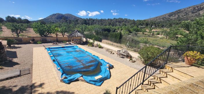 Image No.5-Maison de campagne de 6 chambres à vendre à Alicante