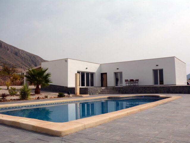 Image No.2-3 Bed Villa for sale