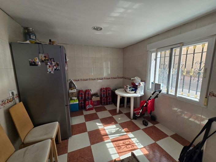 Image No.31-5 Bed Townhouse for sale