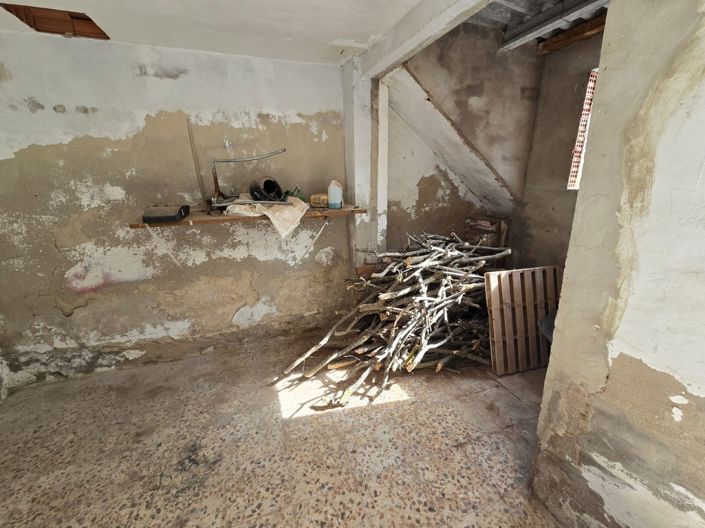 Image No.43-5 Bed Townhouse for sale