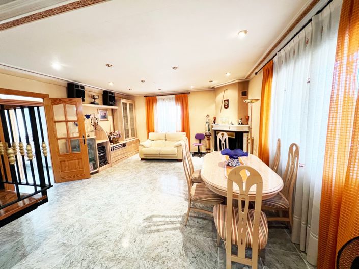 Image No.26-4 Bed Villa for sale