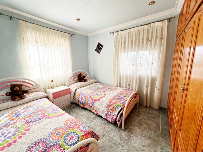 Image No.36-4 Bed Villa for sale