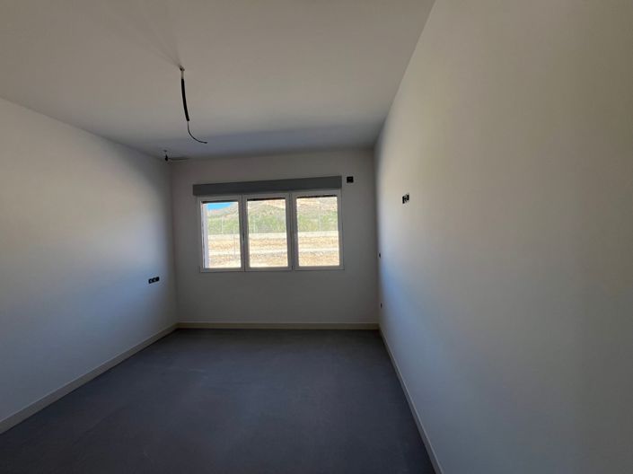 Image No.44-3 Bed Villa for sale