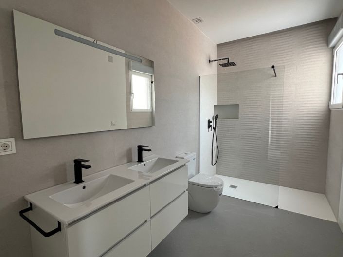 Image No.49-3 Bed Villa for sale