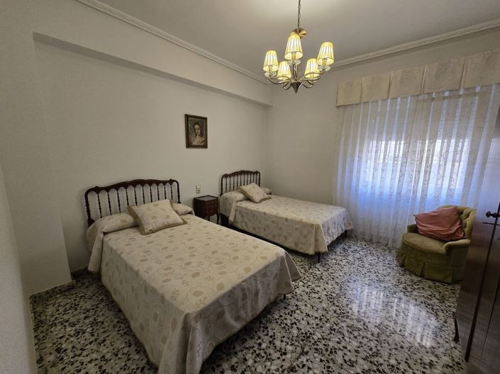 Image No.13-4 Bed Apartment for sale