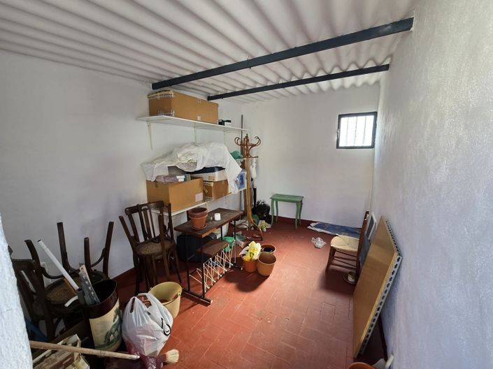 Image No.20-4 Bed Apartment for sale