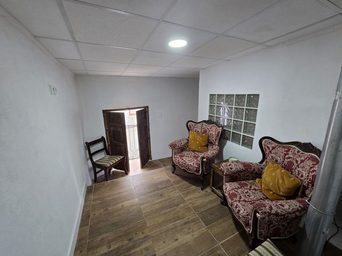 Image No.14-2 Bed Townhouse for sale