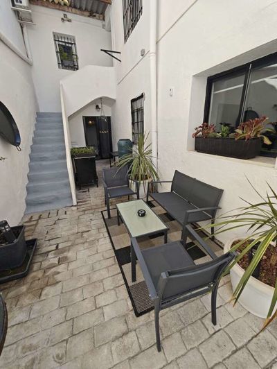 Image No.17-3 Bed Townhouse for sale