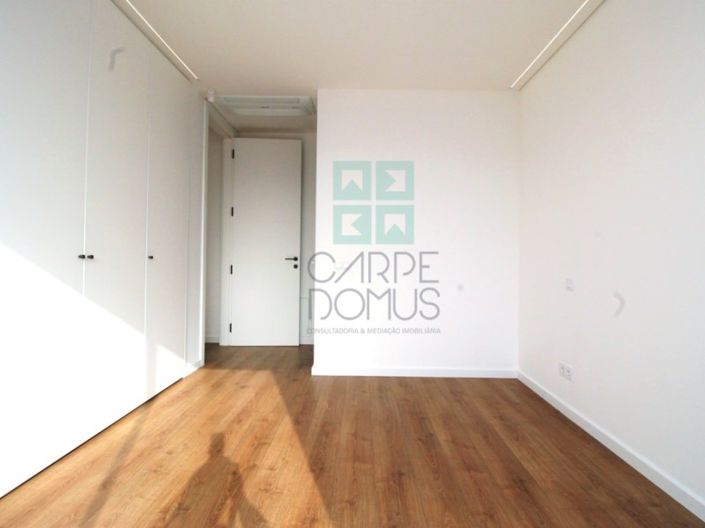 Image No.23-3 Bed House for sale