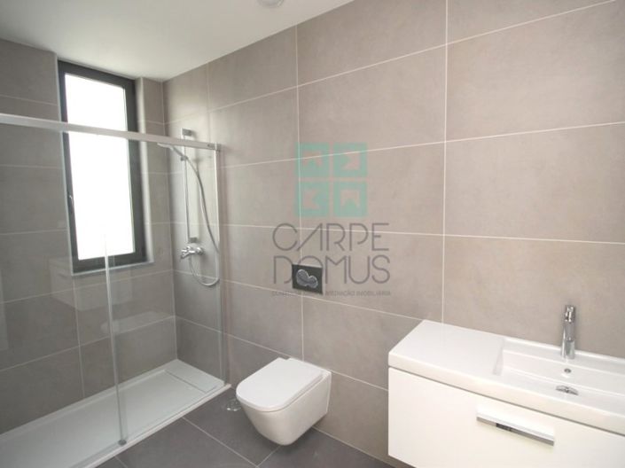 Image No.24-3 Bed House for sale