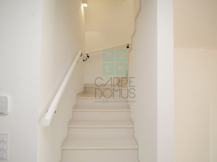 Image No.25-3 Bed House for sale