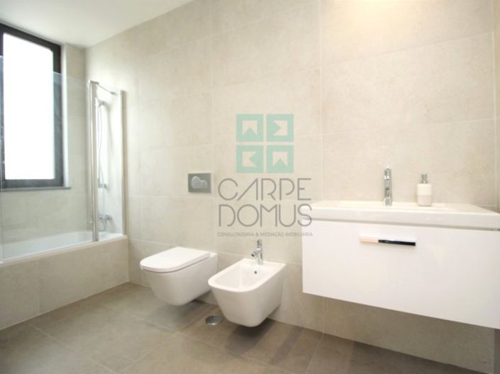 Image No.28-3 Bed House for sale