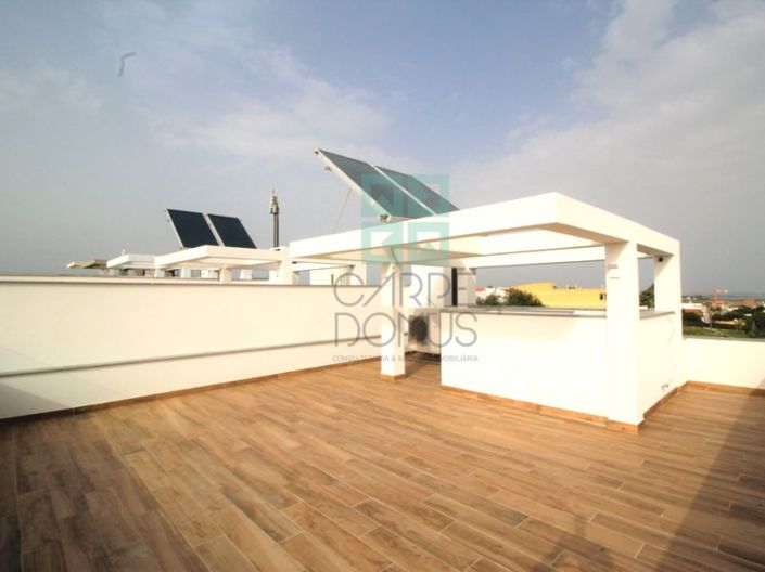 Image No.7-3 Bed House for sale