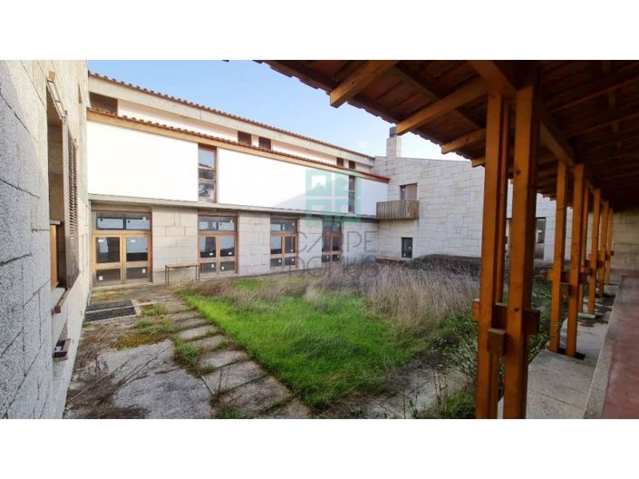 Image No.10-30 Bed Hotel for sale