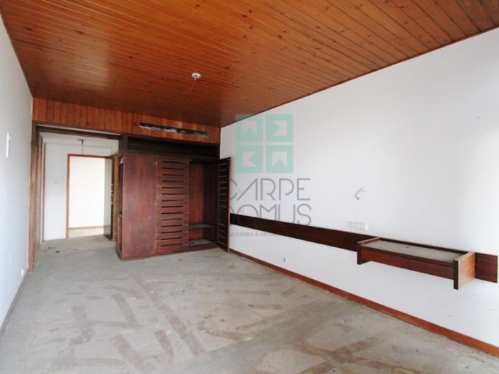 Image No.42-30 Bed Hotel for sale