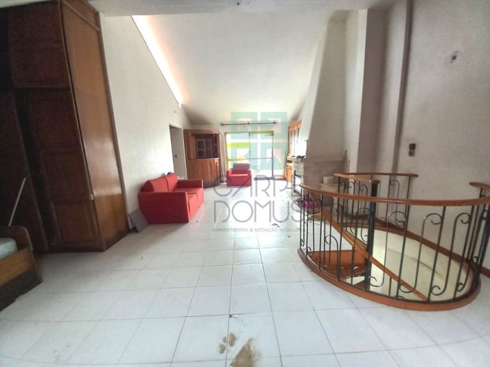 Image No.12-3 Bed Apartment for sale