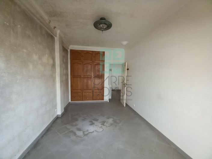 Image No.20-3 Bed Apartment for sale