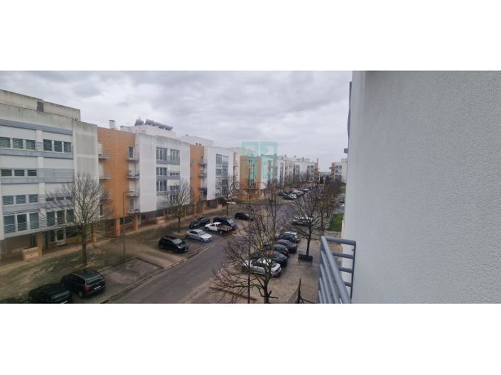 Image No.21-3 Bed Apartment for sale