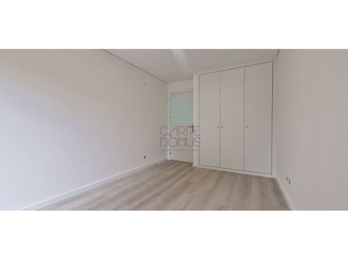 Image No.50-3 Bed Apartment for sale