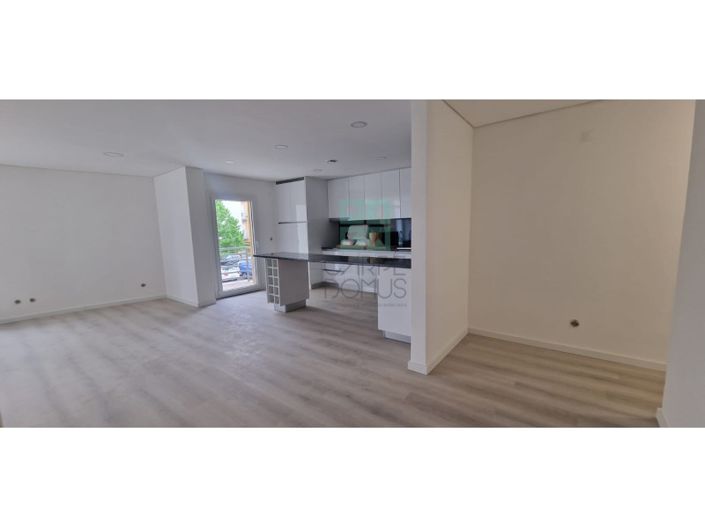 Image No.60-3 Bed Apartment for sale