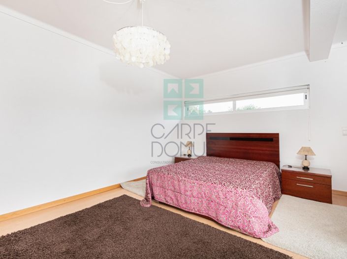 Image No.27-4 Bed House for sale