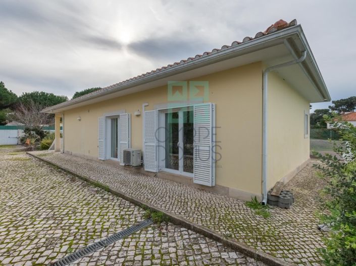 Image No.37-4 Bed House for sale