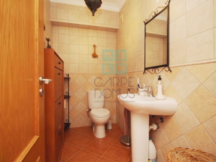 Image No.9-2 Bed House for sale