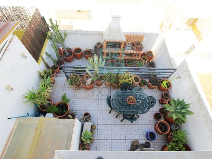 Image No.4-2 Bed House for sale