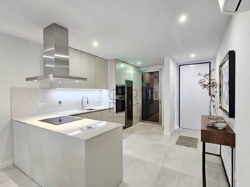 idfe4e8401-0000-0500-0000-000014080817