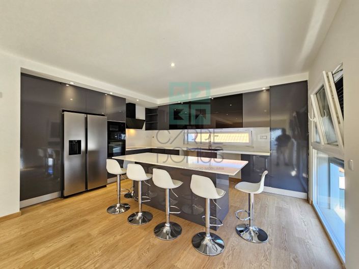 Image No.4-Maison de 4 chambres à vendre à Vila Franca de Xira