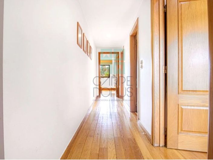 Image No.4-4 Bed Apartment for sale