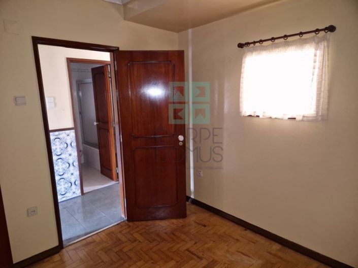 Image No.20-3 Bed Apartment for sale