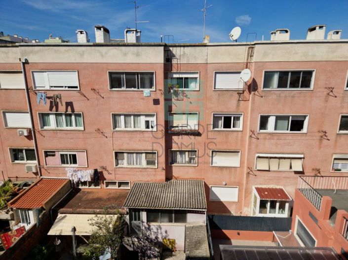 Image No.24-3 Bed Apartment for sale