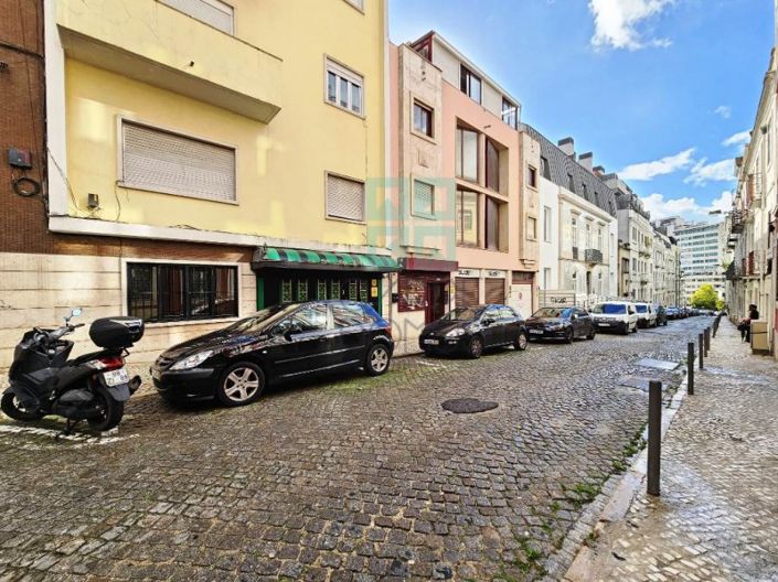 Image No.37-Commercial à vendre à Lisbon