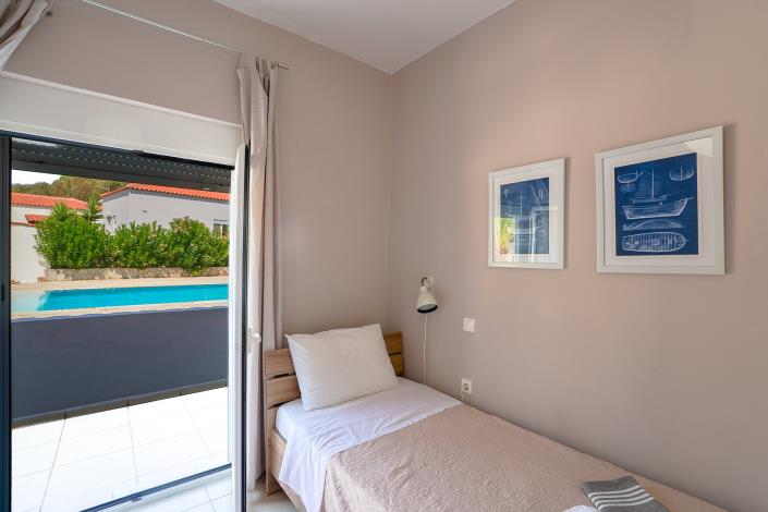 Image No.22-Villa de 2 chambres à vendre à Chorafakia