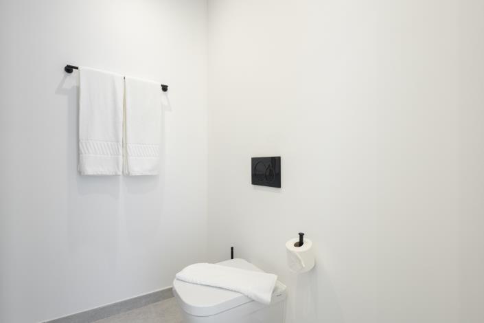 Image No.10-3 Bed Apartment for sale