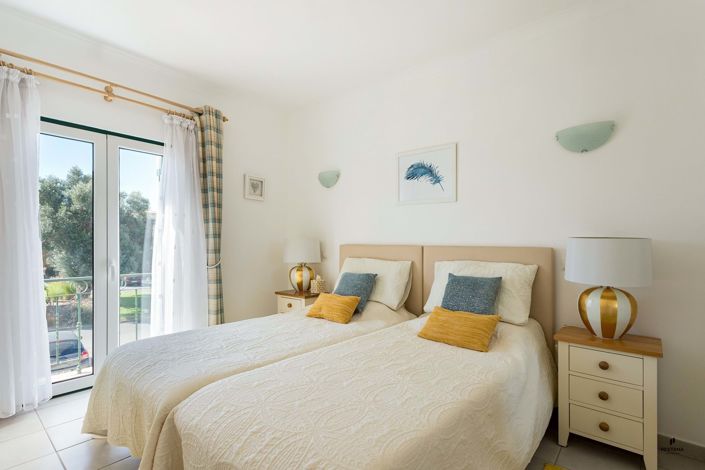 Image No.12-2 Bed Apartment for sale