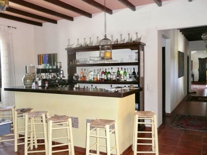 Image No.34-13 Bed Property for sale