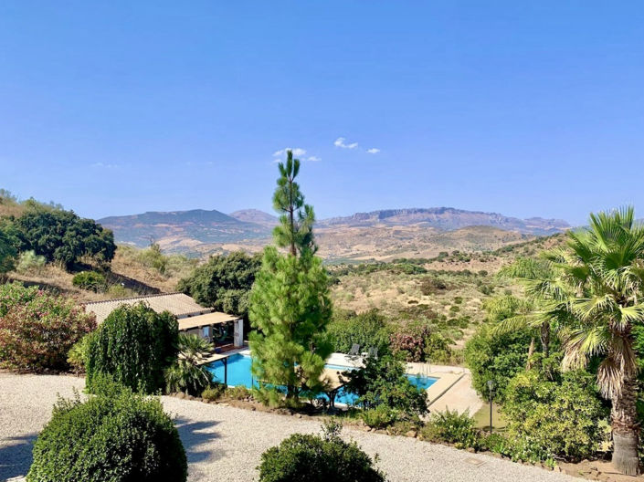 Image No.37-13 Bed Property for sale