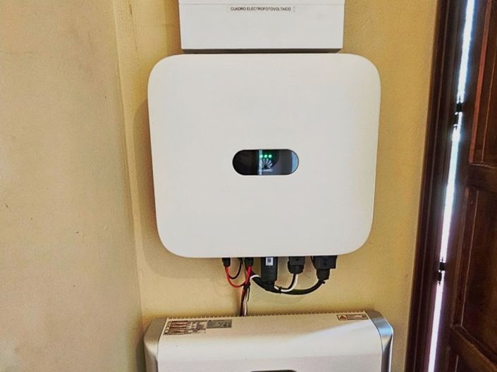 Image No.50-5 Bed Property for sale