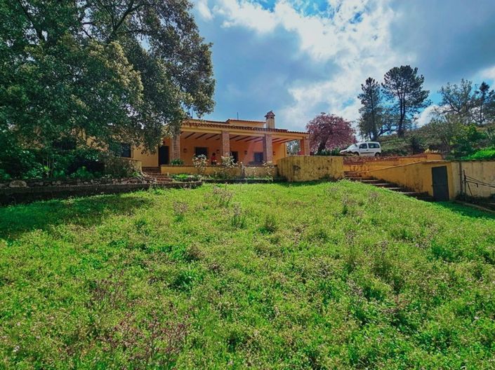 Image No.8-5 Bed Property for sale