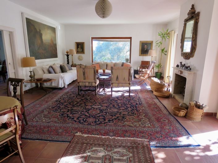 Image No.17-4 Bed Property for sale