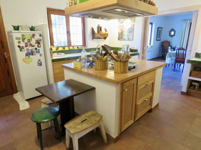 Image No.23-4 Bed Property for sale