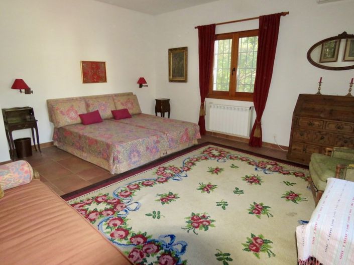 Image No.39-4 Bed Property for sale