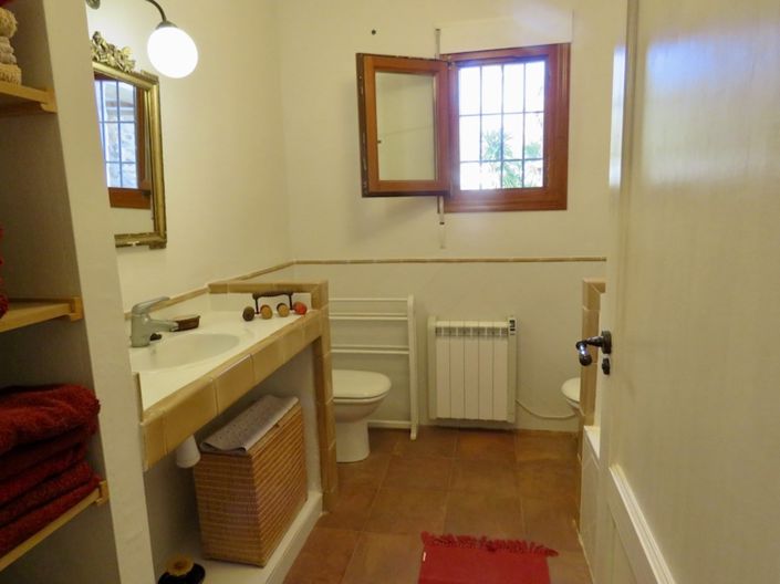 Image No.40-4 Bed Property for sale