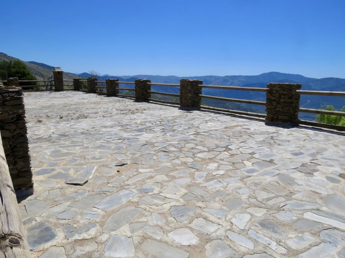 Image No.37-8 Bed Property for sale